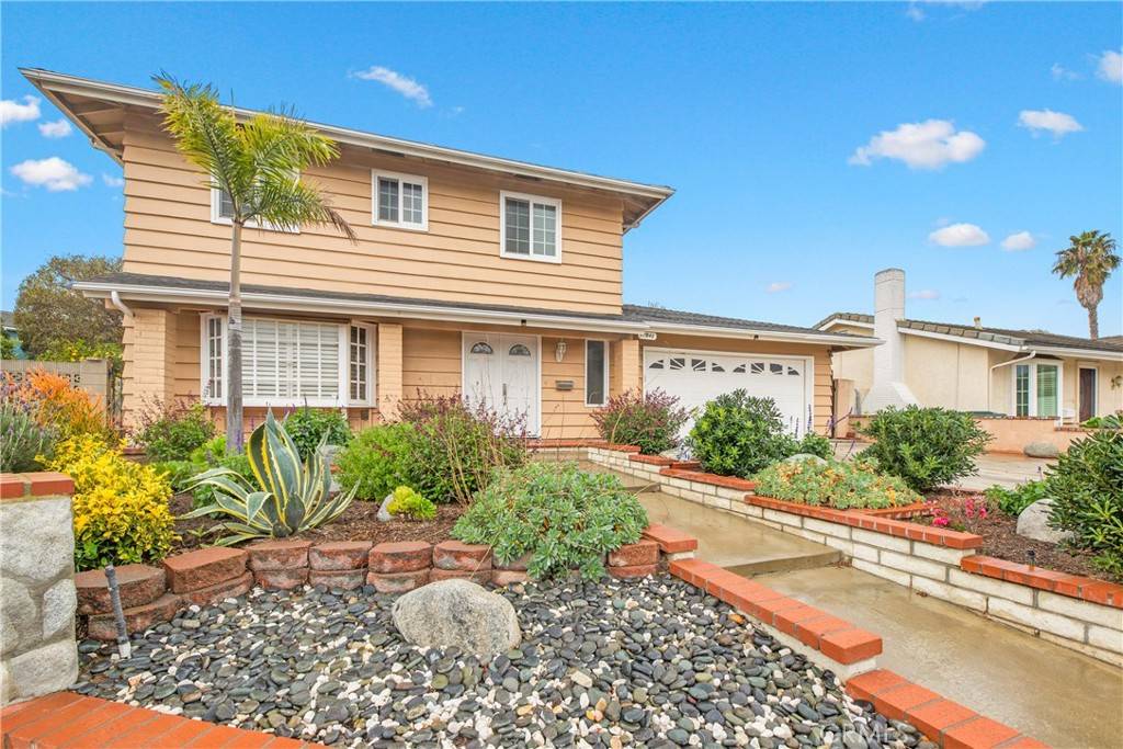 Huntington Beach, CA 92647,17941 Caledonia CIR