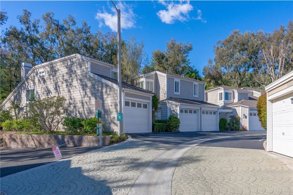 Laguna Beach, CA 92651,509 San Nicholas CT