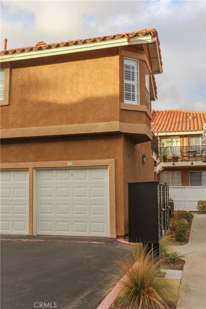 Rancho Santa Margarita, CA 92688,3 Via Feliz