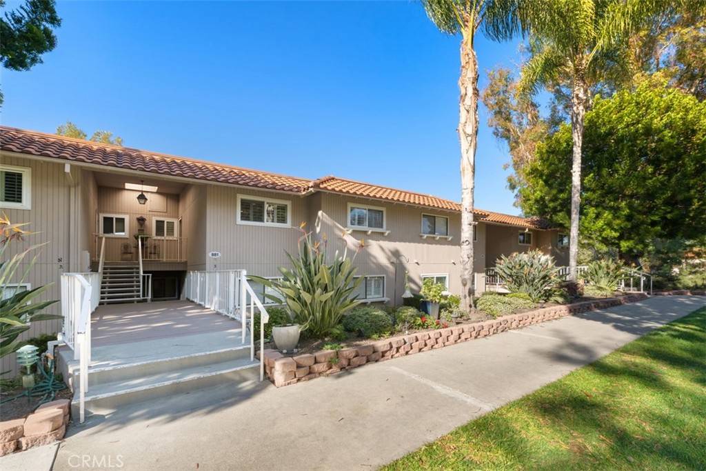 Laguna Woods, CA 92637,881 Via Mendoza #O