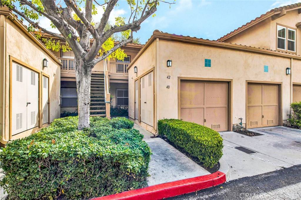 Rancho Santa Margarita, CA 92688,40 Abrigo