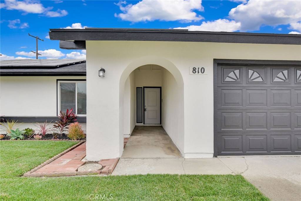 Glendora, CA 91740,810 S Danehurst AVE