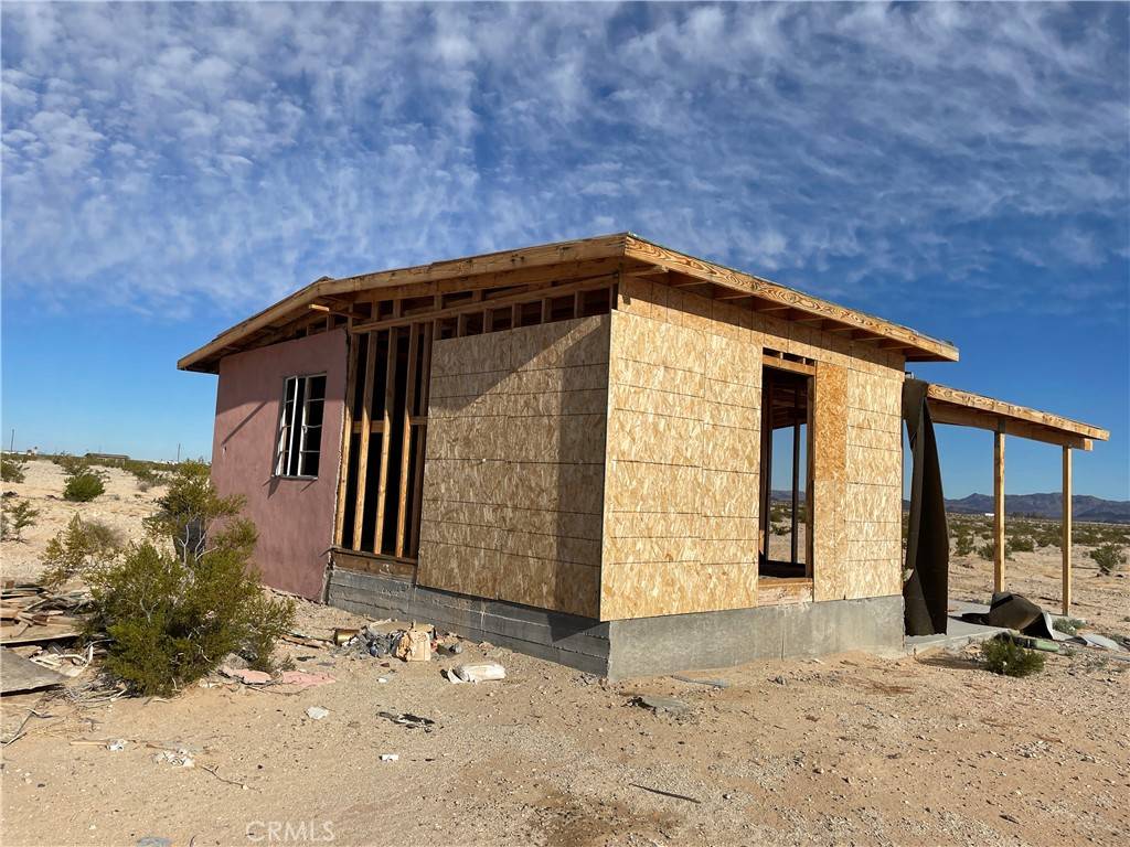 29 Palms, CA 92277,79678 Twentynine Palms