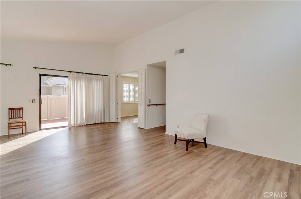 Huntington Beach, CA 92646,8856 Sutter CIR #525E