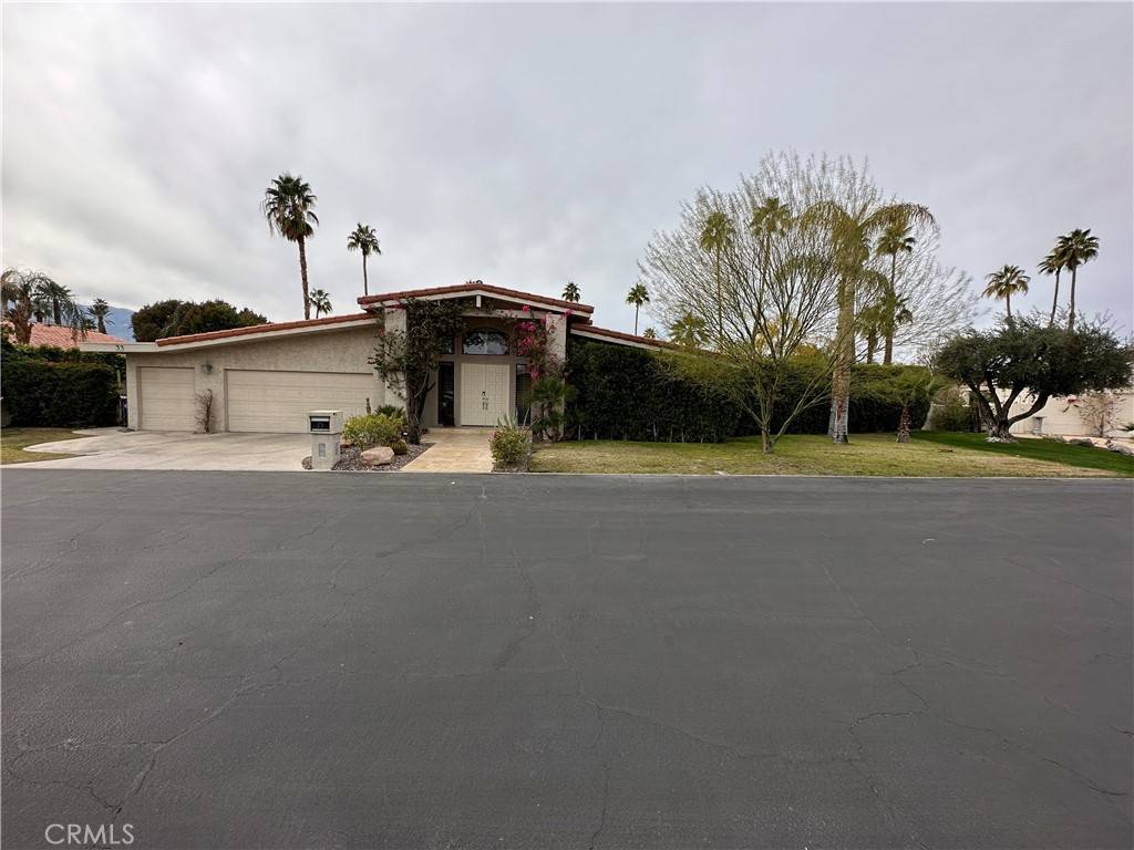 Rancho Mirage, CA 92270,33 Lincoln PL