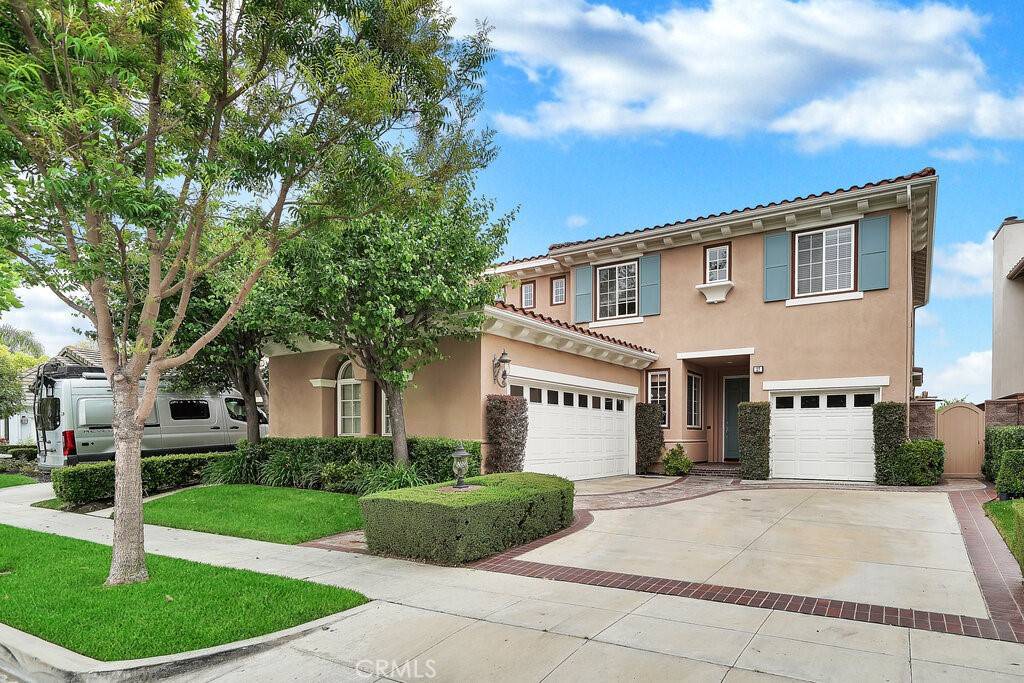 Ladera Ranch, CA 92694,27 SLEEPY HOLLOW LN