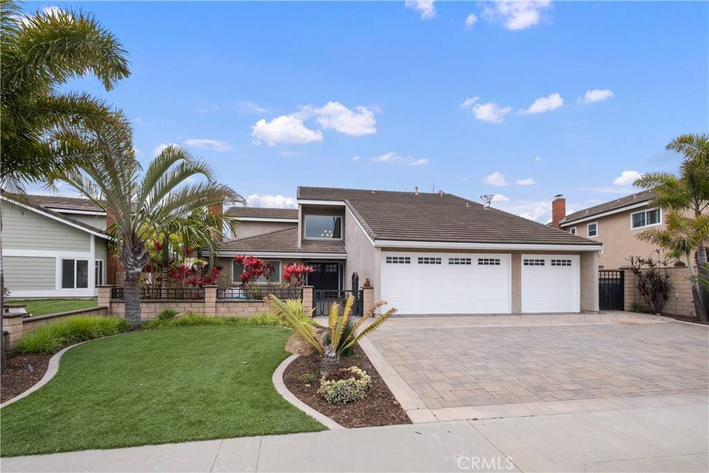 Huntington Beach, CA 92649,17571 Crown CIR