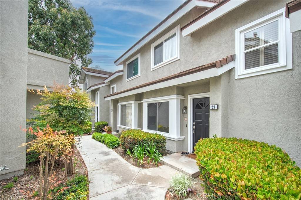 Irvine, CA 92614,29 Goldenrod #100