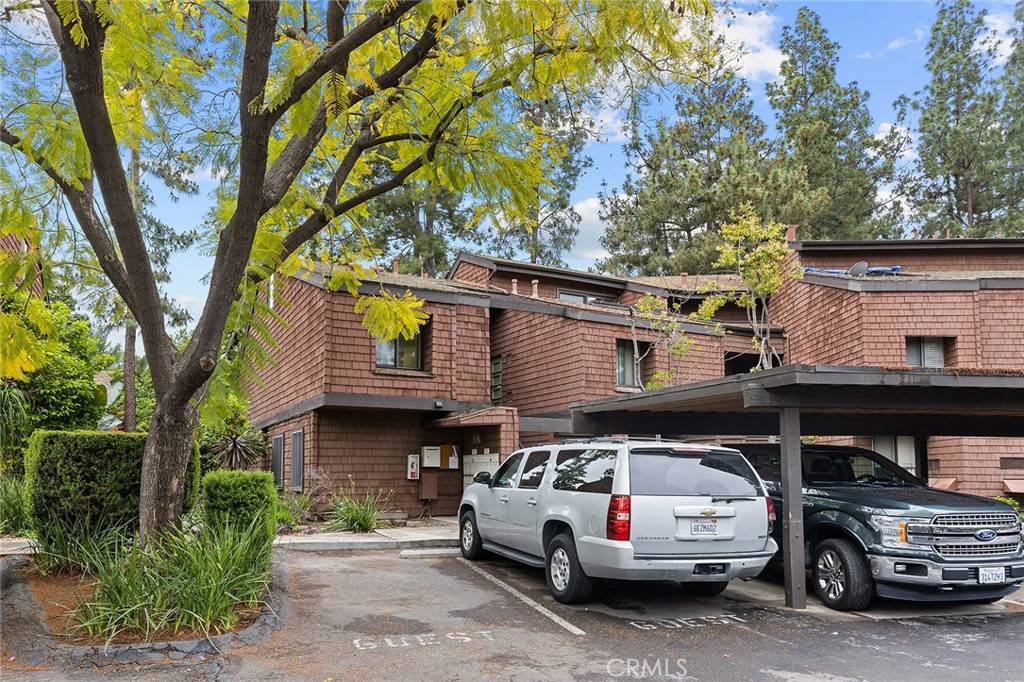 Fullerton, CA 92835,2732 Pine Creek CIR #137