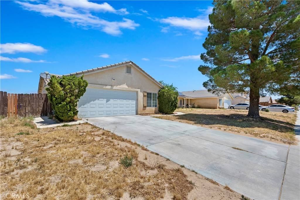 Adelanto, CA 92301,10552 Villa ST