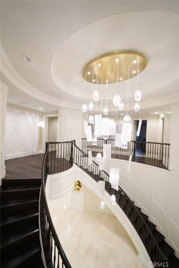 104 Panorama Irvine, CA 92618