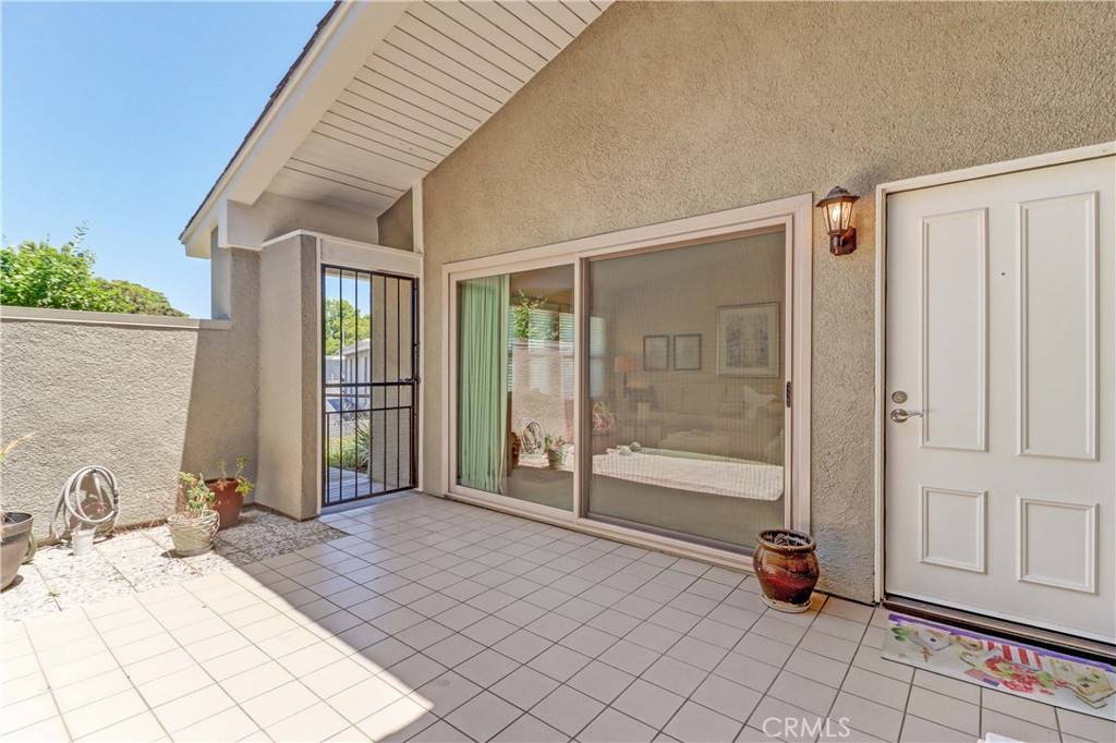 Huntington Beach, CA 92646,8933 Yolo CIR #1307-B