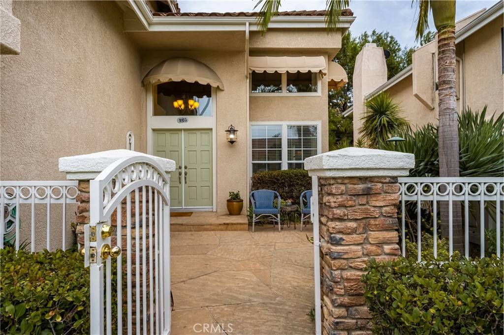 San Clemente, CA 92673,2103 Via Viejo