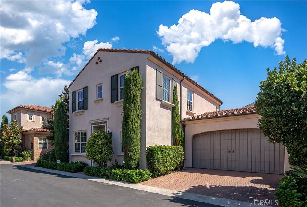 Irvine, CA 92620,52 Twin Gables