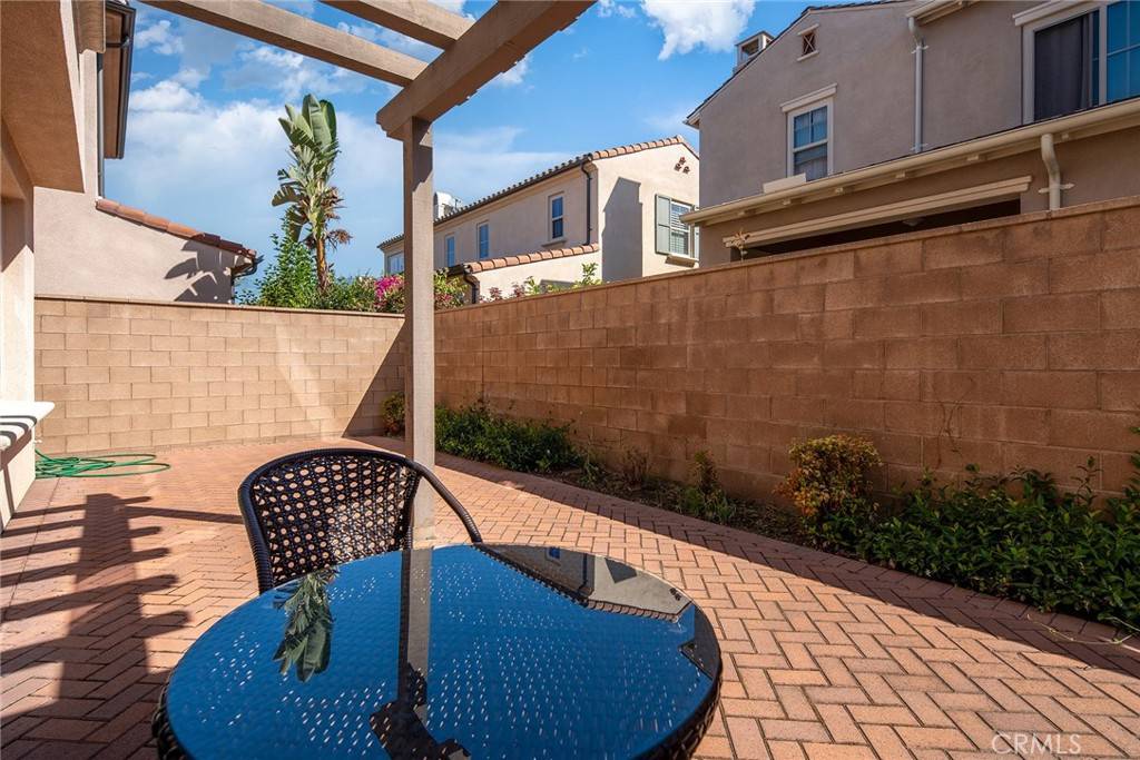 Irvine, CA 92620,52 Twin Gables