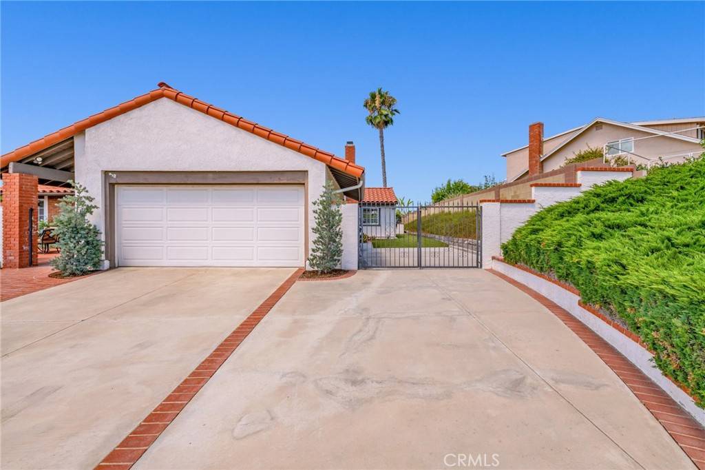 Laguna Hills, CA 92653,25251 Las Bolsas