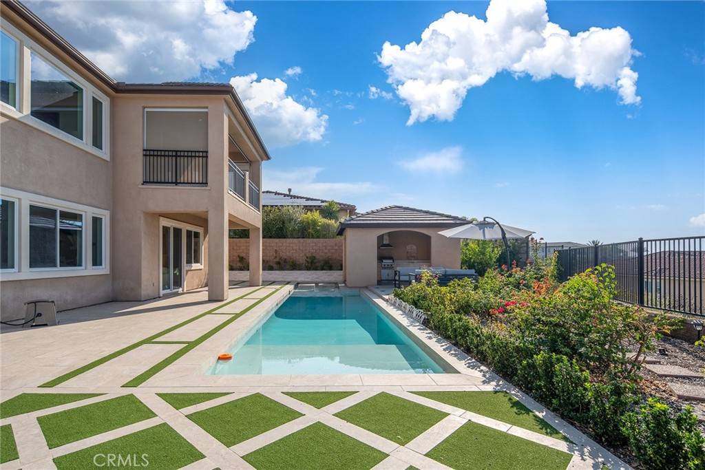 Yorba Linda, CA 92886,20232 Umbria WAY