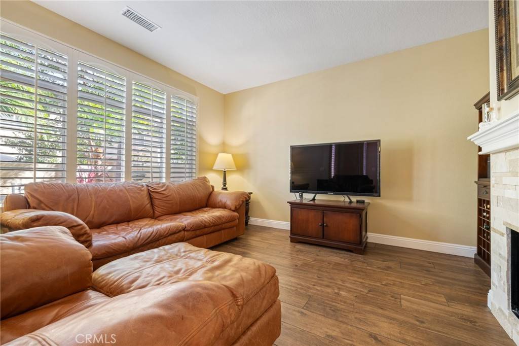 Rancho Santa Margarita, CA 92688,64 Tierra Seguro