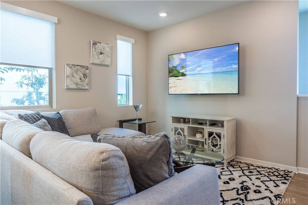 197 Bowery Irvine, CA 92612