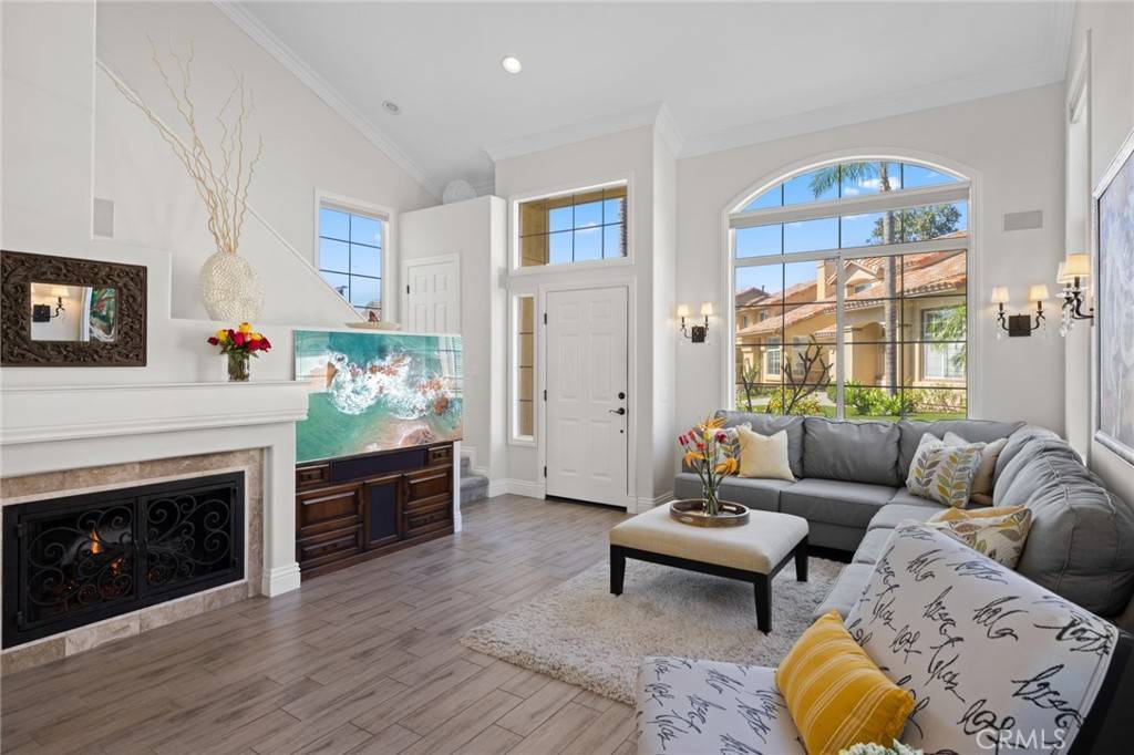 Aliso Viejo, CA 92656,8 Surfbird LN