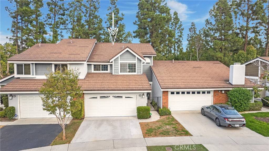 Irvine, CA 92614,3 Heathergreen #57