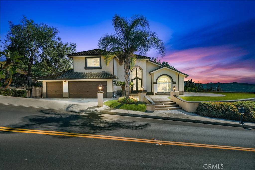 Yorba Linda, CA 92887,22700 Hidden Hills RD