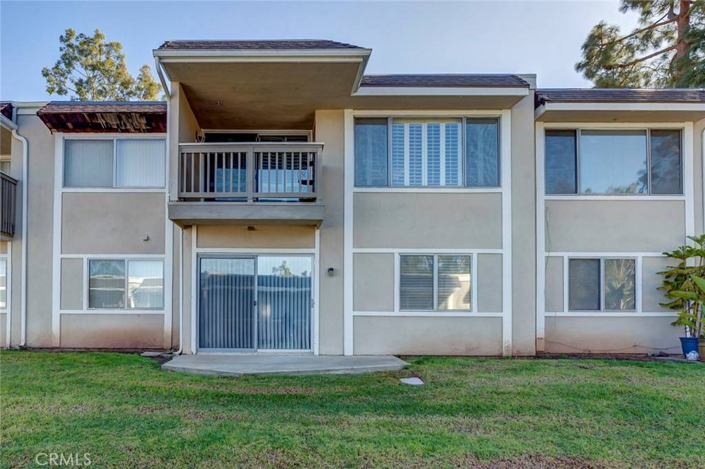 Laguna Hills, CA 92653,23415 Caminito Marcial #141