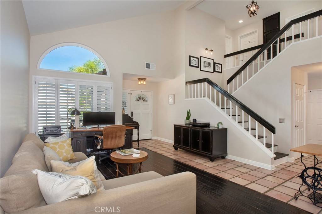 Rancho Santa Margarita, CA 92688,2 Danta