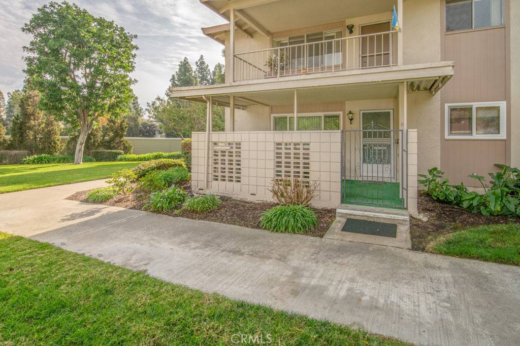 Laguna Woods, CA 92637,121 Via Estrada #B