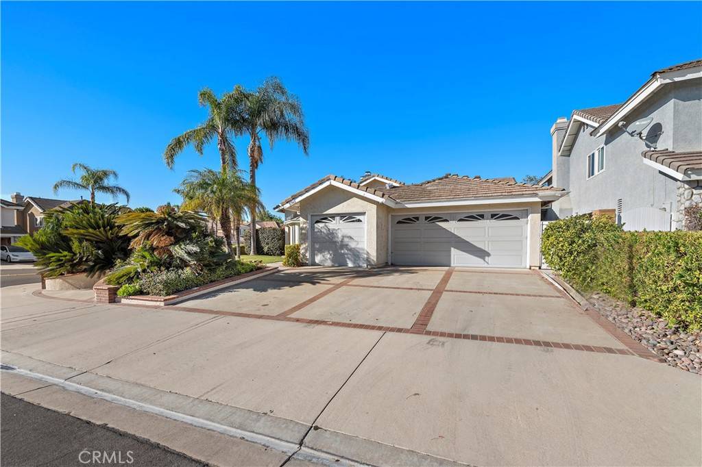 Yorba Linda, CA 92886,5745 Sugar Pine Dr