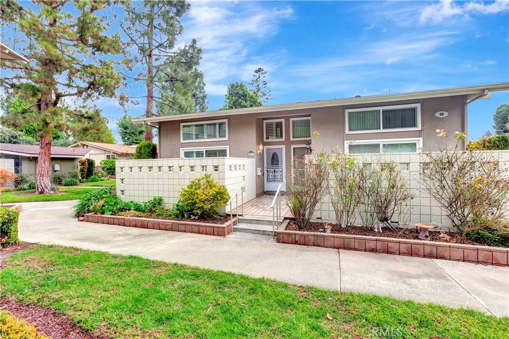 Laguna Woods, CA 92637,16 Via Castilla #A