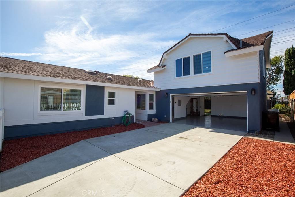 Fountain Valley, CA 92708,17361 Santa Lucia ST