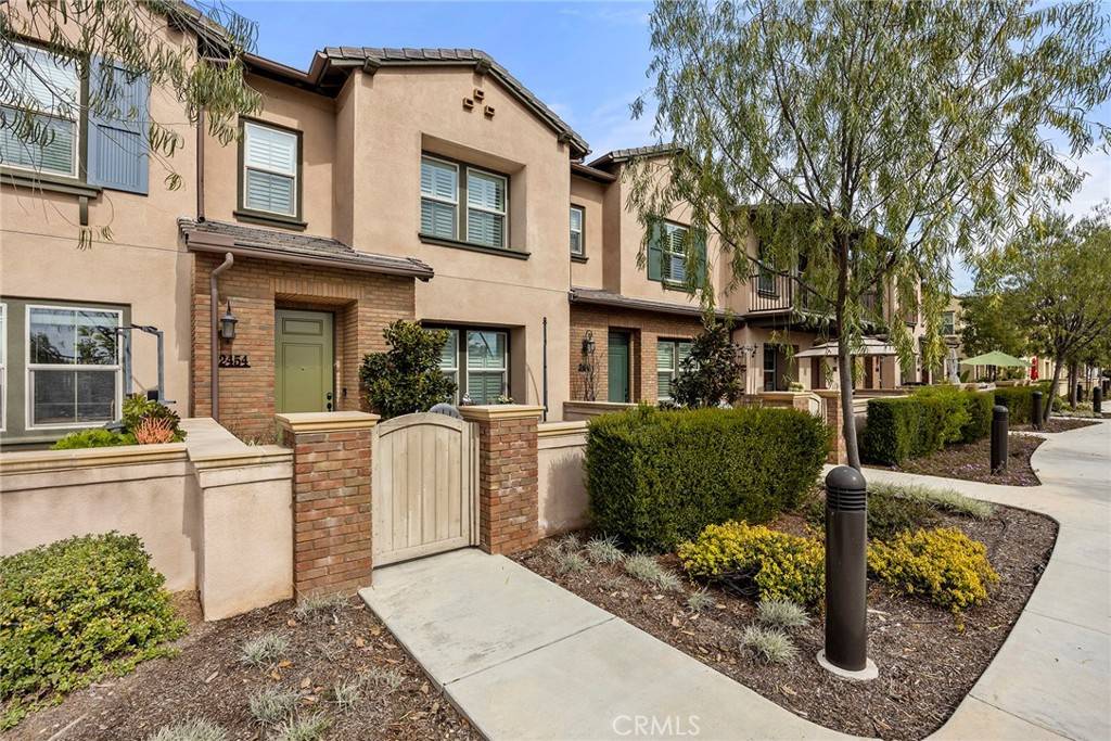 Brea, CA 92821,2454 Sanabria LN