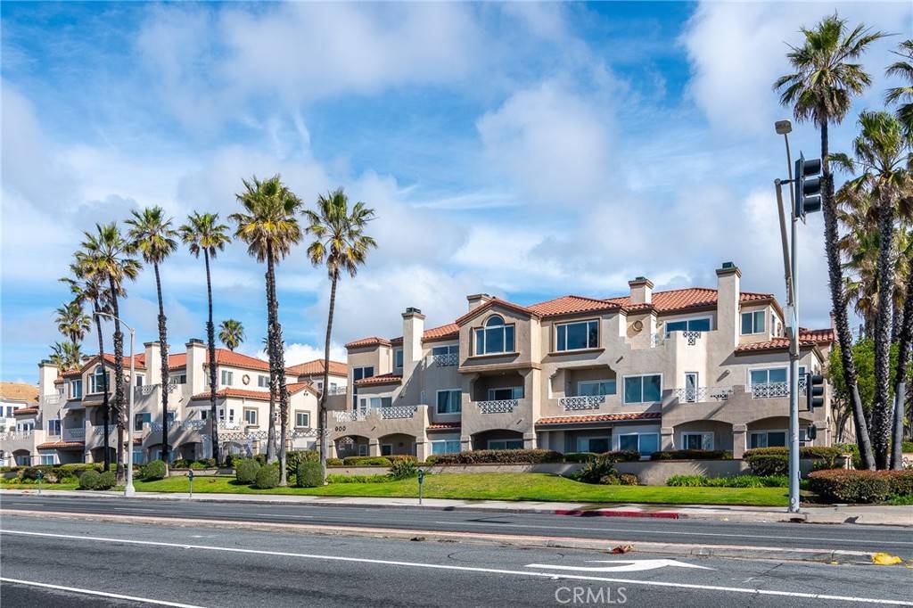 Huntington Beach, CA 92648,900 Pacific Coast HWY #308