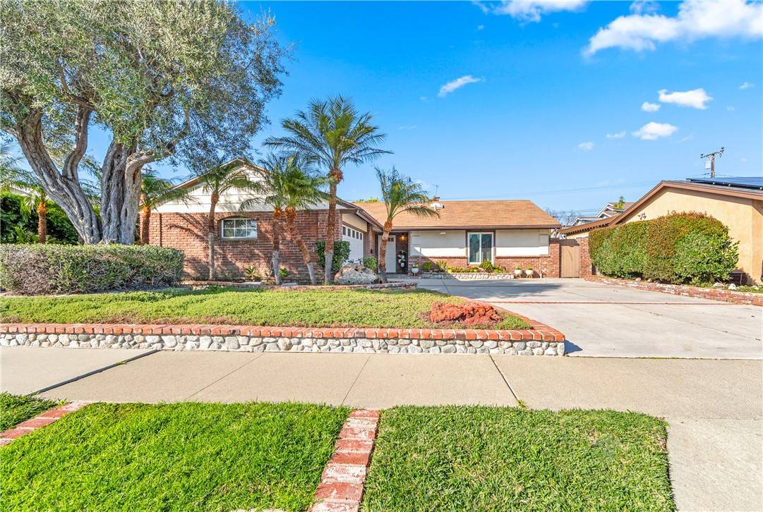 Huntington Beach, CA 92646,8251 Munster DR