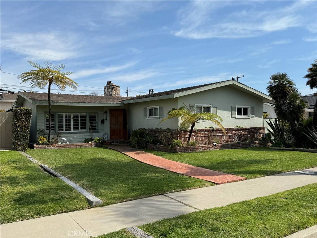 Huntington Beach, CA 92648,1842 Pine ST