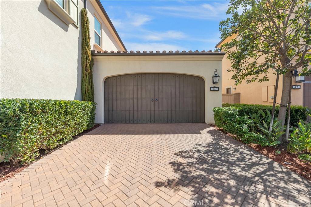 Irvine, CA 92620,40 Twin Gables #1