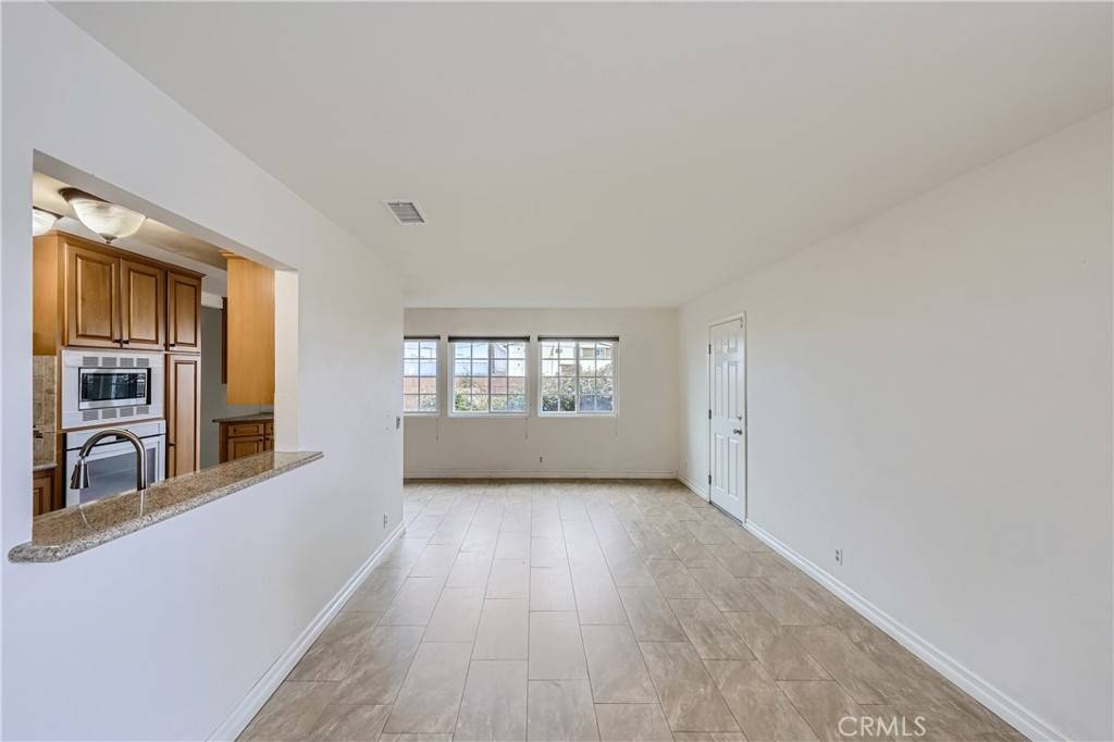 Westminster, CA 92683,15490 Oxford CIR