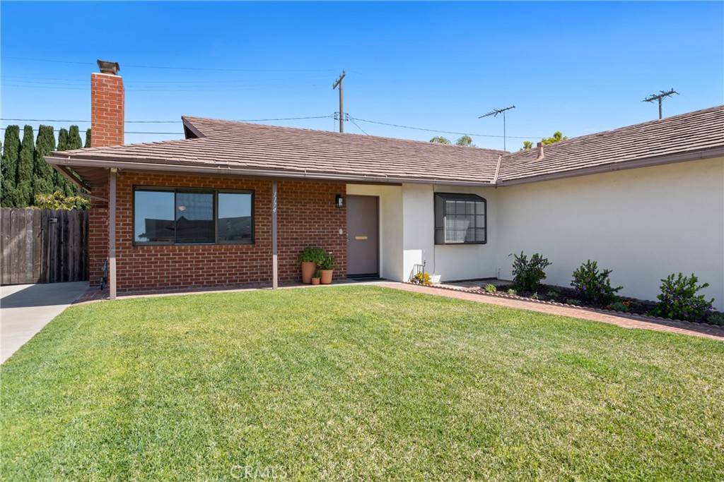 Costa Mesa, CA 92627,1174 Gleneagles Terrace