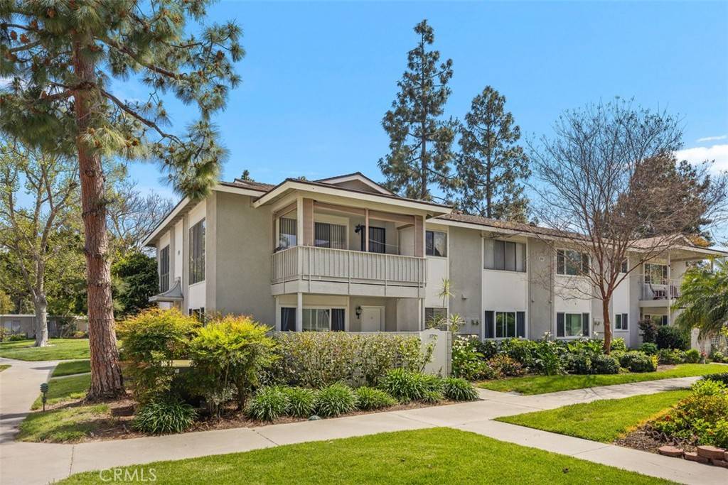 Laguna Woods, CA 92637,379 Avenida Castilla #B