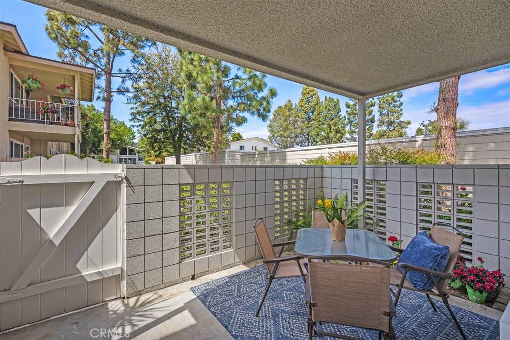 Laguna Woods, CA 92637,379 Avenida Castilla #B