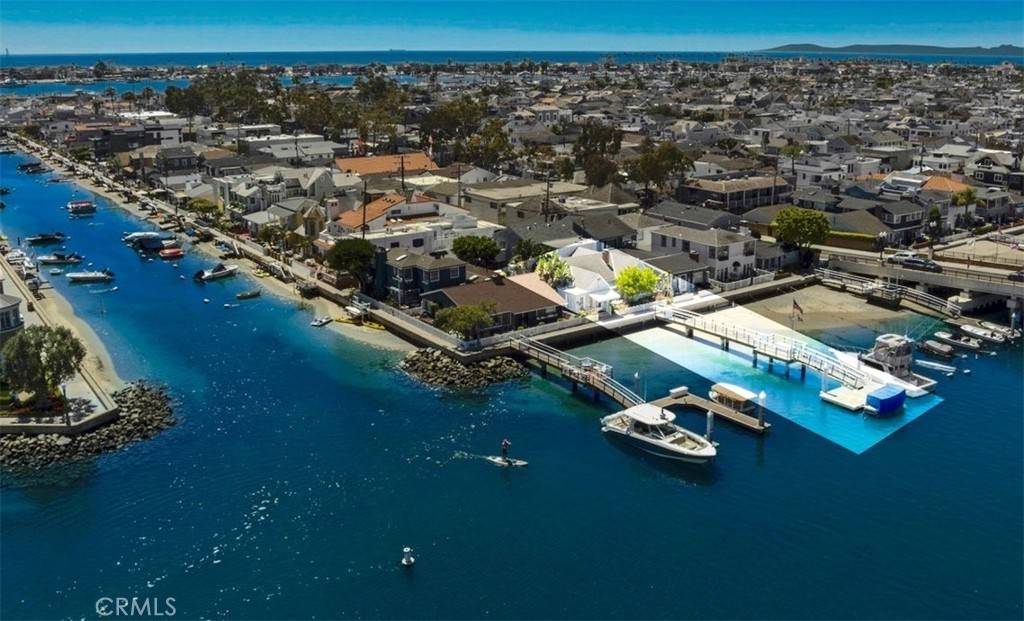 Newport Beach, CA 92662,1407 N Bay Front E