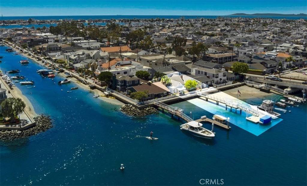 Newport Beach, CA 92662,1407 N Bay Front E