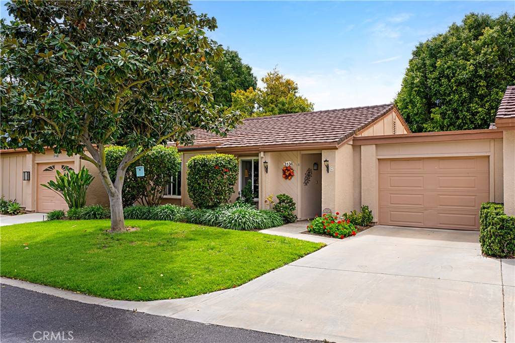 Laguna Woods, CA 92637,3138 Via Vista #B