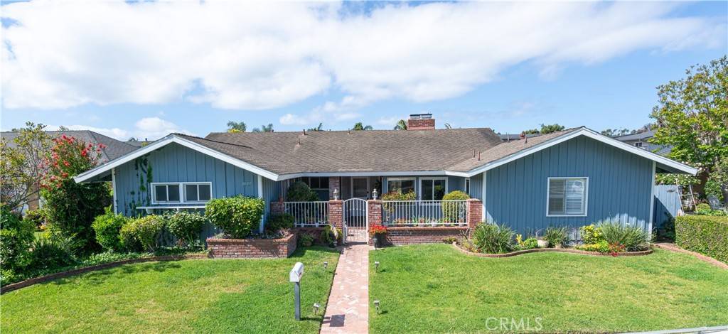 Newport Beach, CA 92660,1627 Cornwall LN