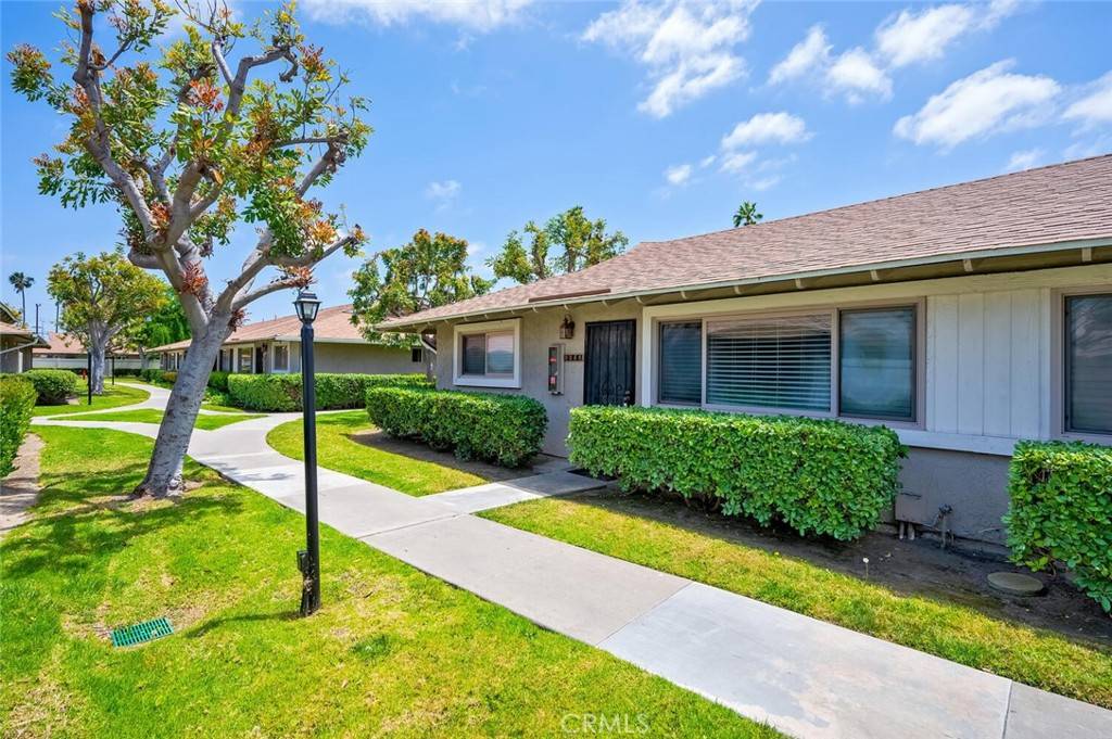 Westminster, CA 92683,8068 Worthy DR