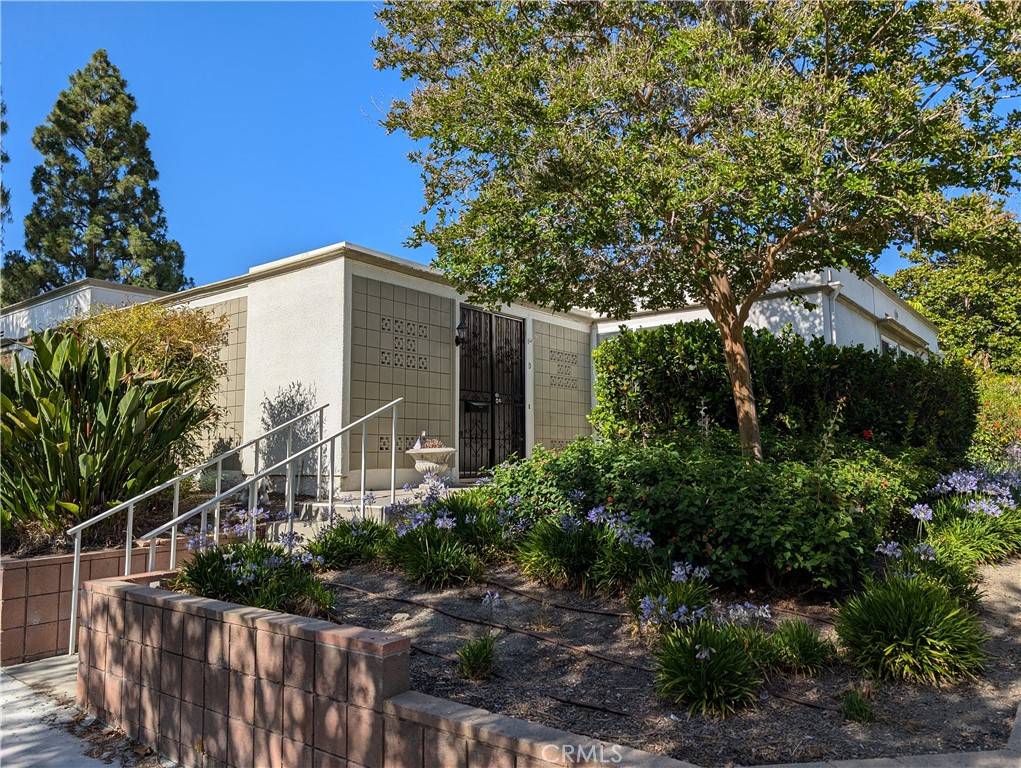 Laguna Woods, CA 92637,539 Via Estrada #D