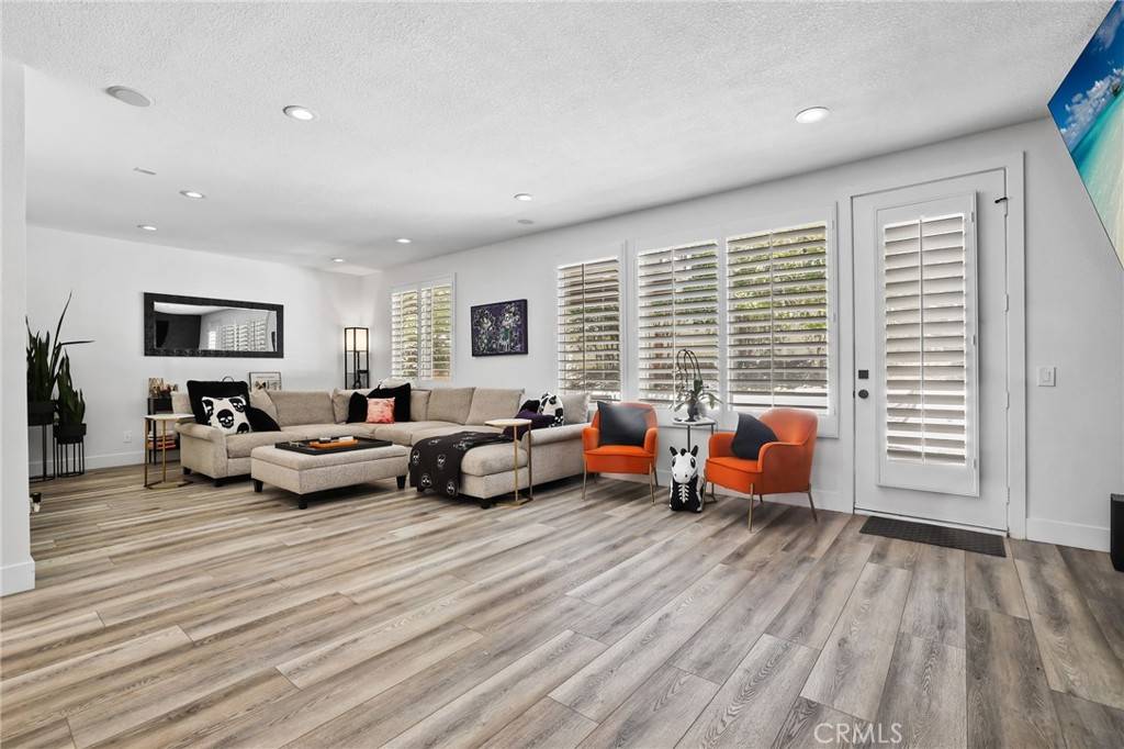 Rancho Santa Margarita, CA 92688,6 Acanthus