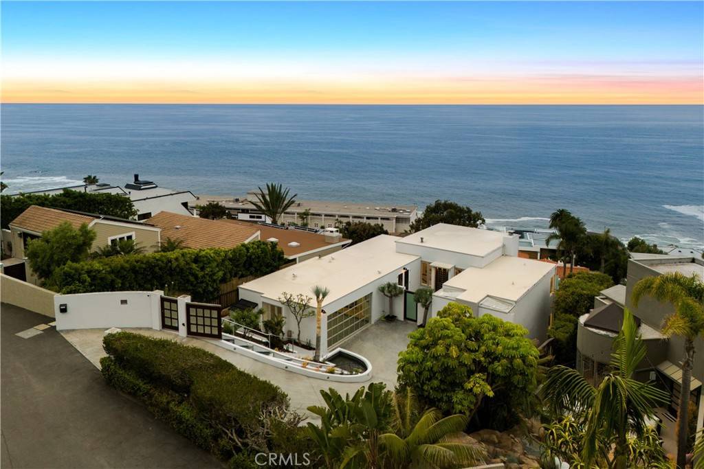 Laguna Beach, CA 92651,31345 Holly DR