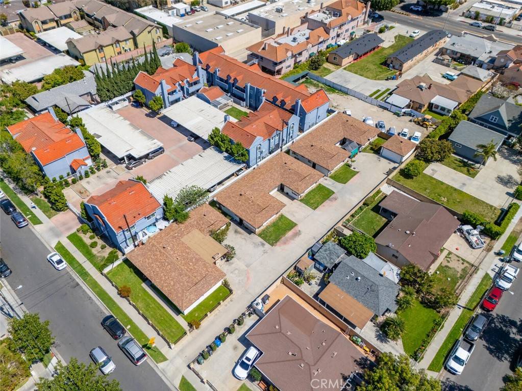 Paramount, CA 90723,14048 McCLURE